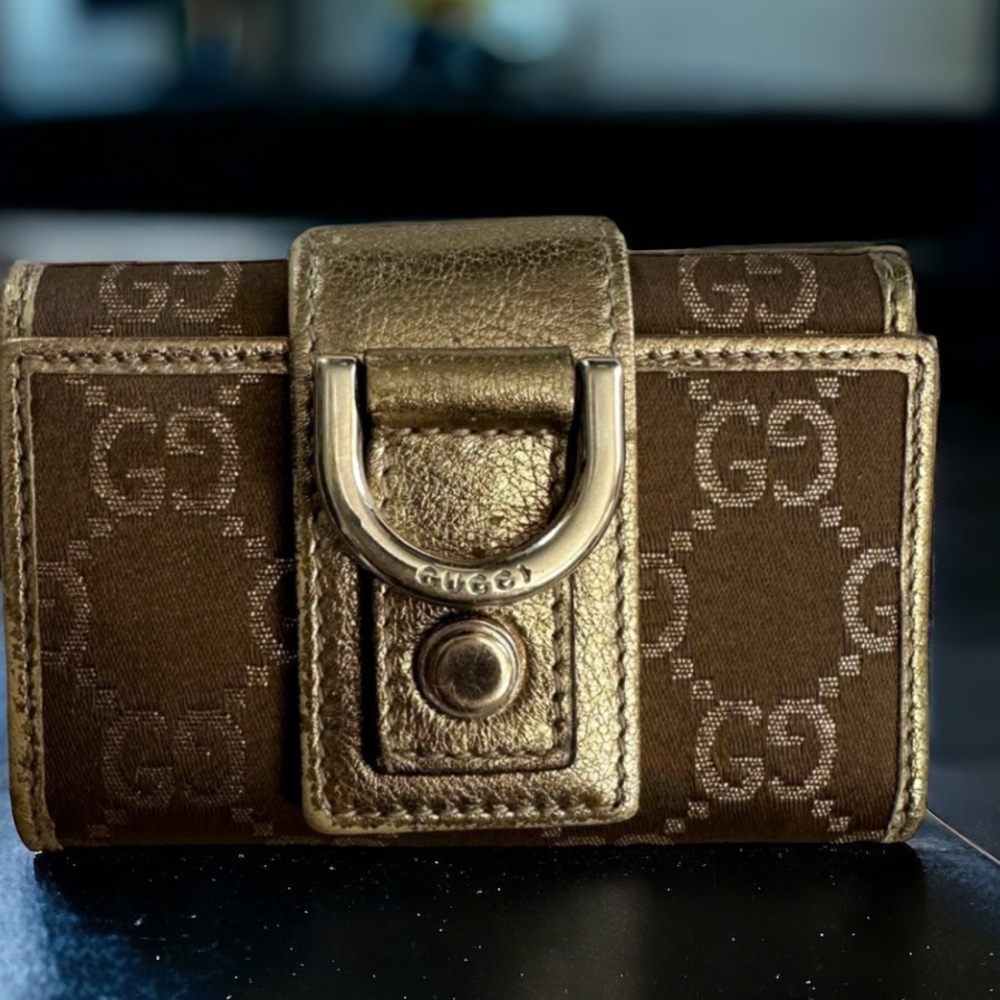 Gucci Canvas Leather Monogram Key Case Holder Gold GUC